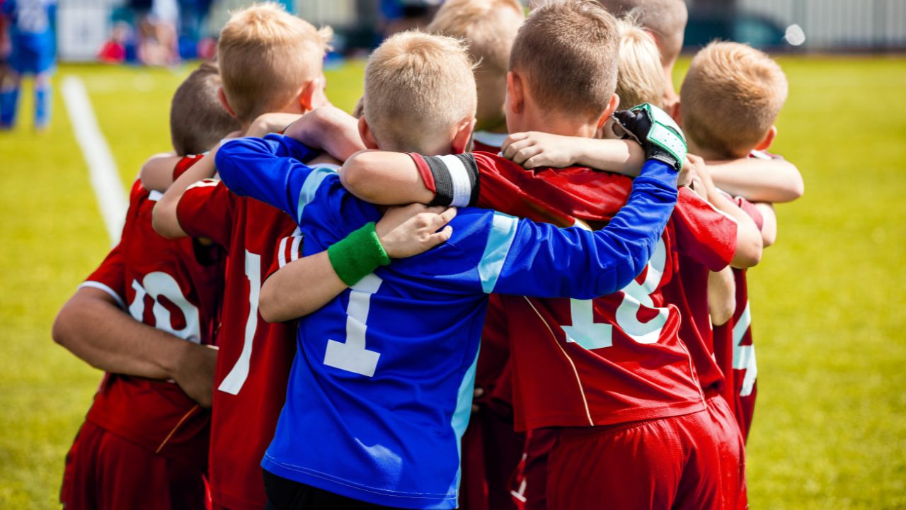 Deportes colectivos: trabajando juntos para alcanzar el éxito