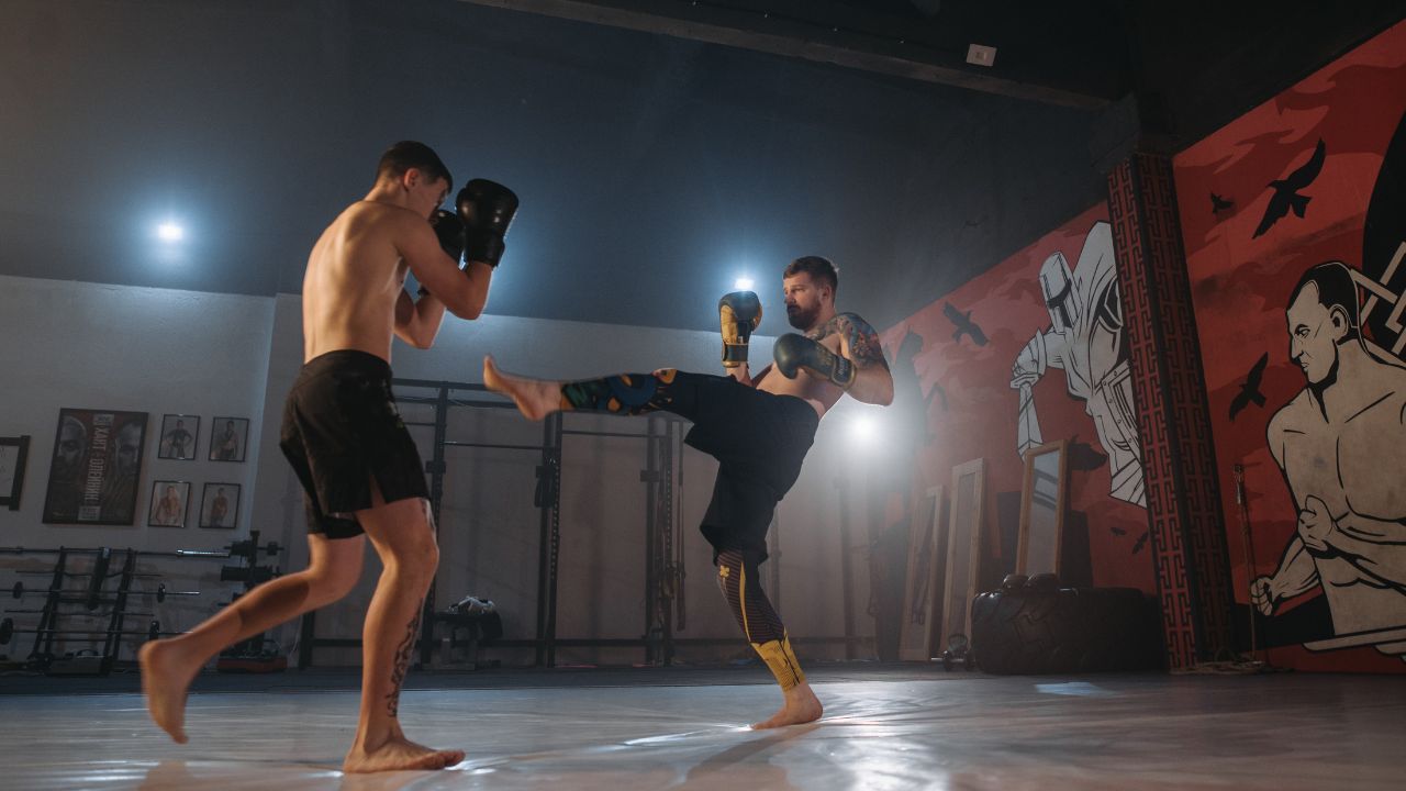Muay Thai vs. Kickboxing: ¿Cuál es la Mejor Opción para Ti?