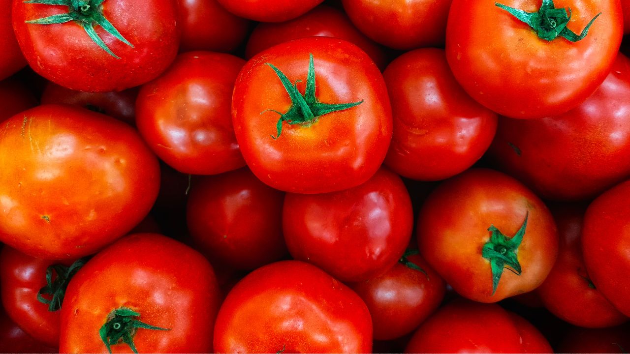calorias tomate