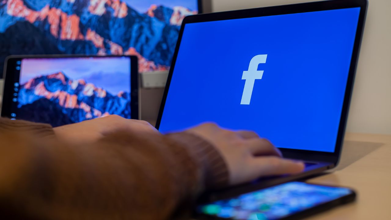 Reportar una Cuenta Comprometida de Facebook